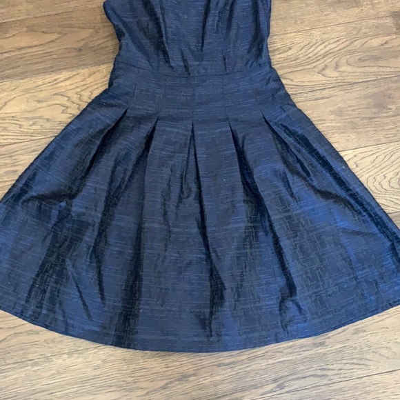 Tommy Hilfiger dress - Picture 2 of 5